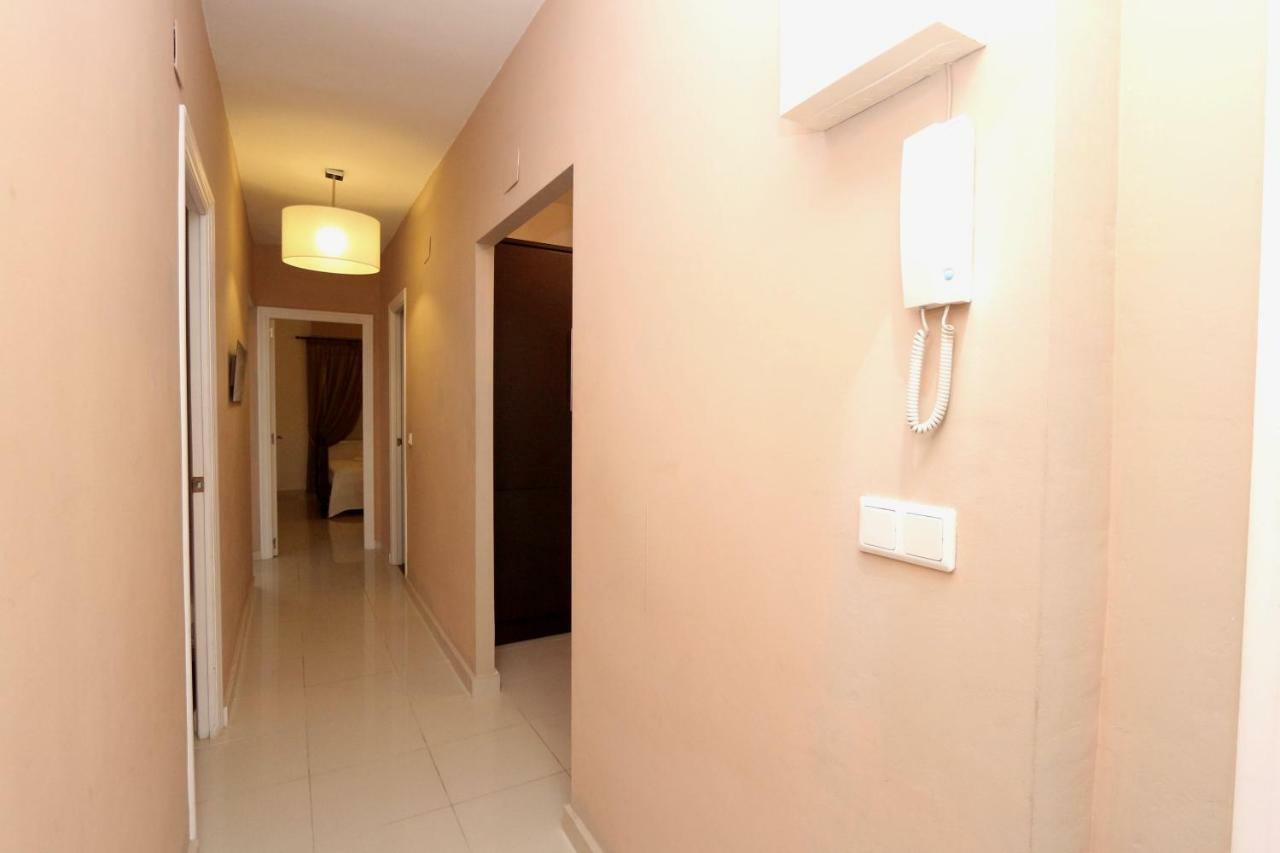 3- Bedroom Apartment In The Centre Of Calpe With Nice Living Room, 1 Bathroom. Экстерьер фото