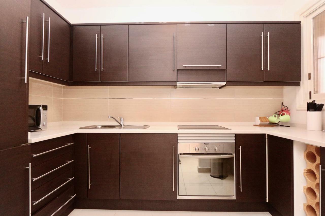 3- Bedroom Apartment In The Centre Of Calpe With Nice Living Room, 1 Bathroom. Экстерьер фото