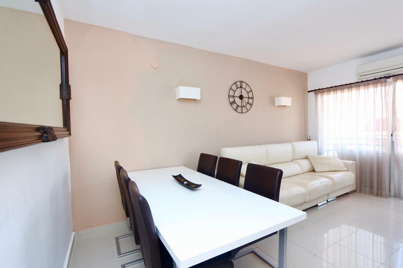 3- Bedroom Apartment In The Centre Of Calpe With Nice Living Room, 1 Bathroom. Экстерьер фото