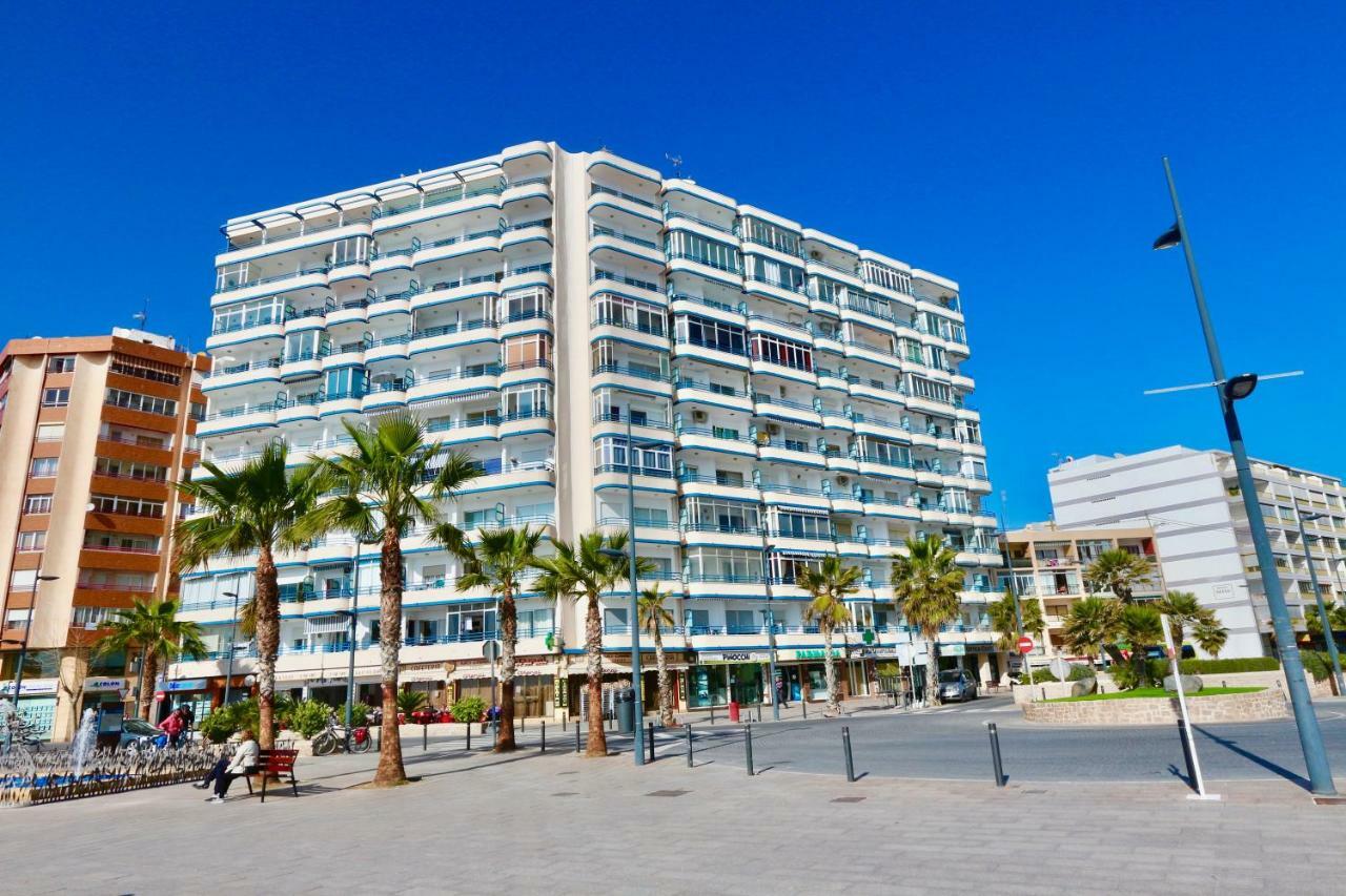 3- Bedroom Apartment In The Centre Of Calpe With Nice Living Room, 1 Bathroom. Экстерьер фото